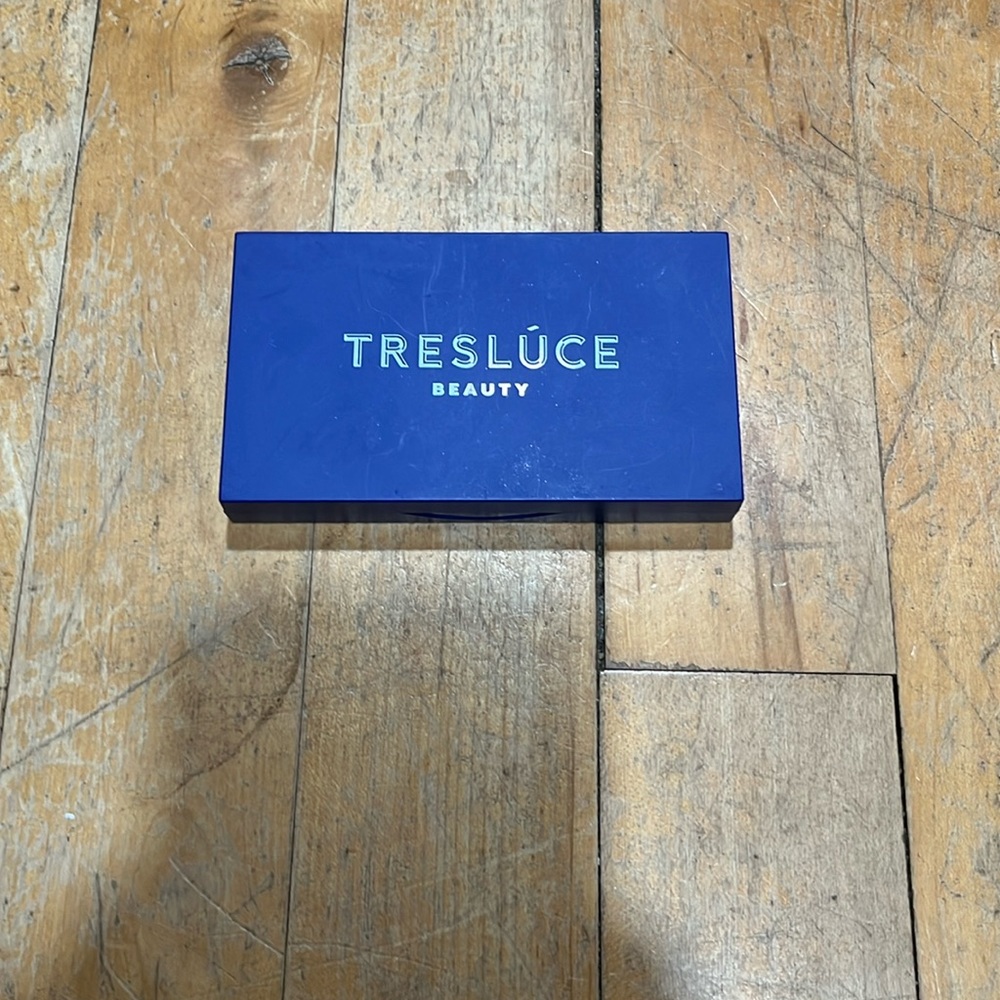 duo cream/powder highlighter palette